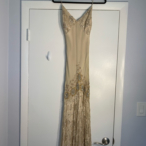 Evening Gown - Picture 5 of 5